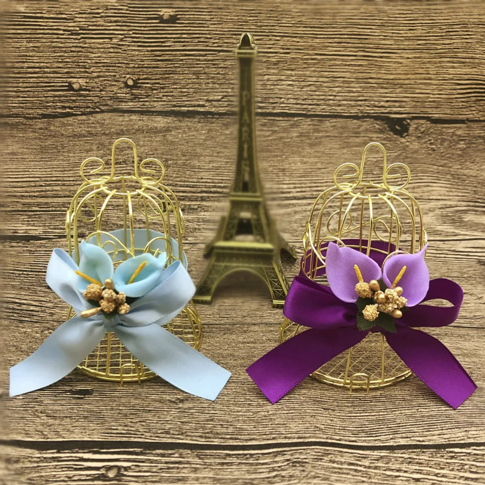 

1pcs Metal Hollow Gold Cake Candy Box Wedding Favor Marriage Party Gift Treat Box Packaging Gift Boxes