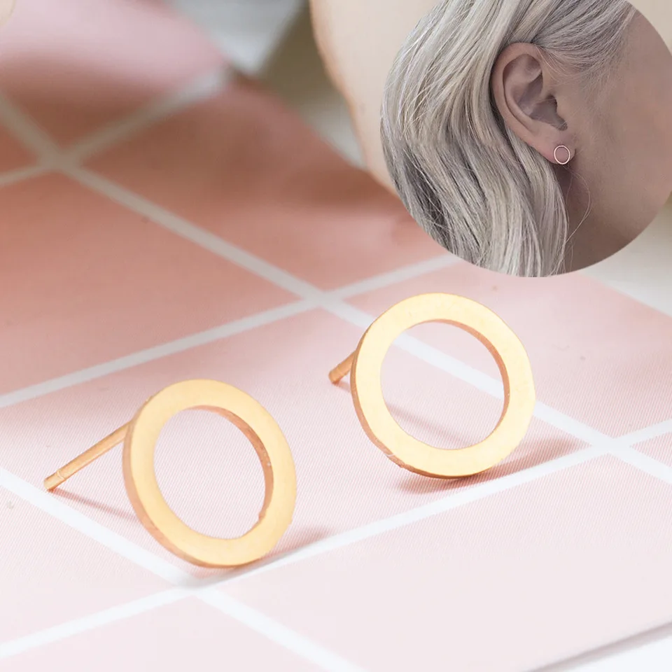 

WANGAIYAO simple fashion hollow round earrings stainless steel women's earrings popular fashion jewelry
