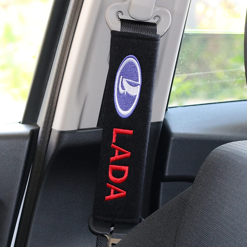 Набор Автомобильных Подушек для шеи и чехол на автомобильный ремень