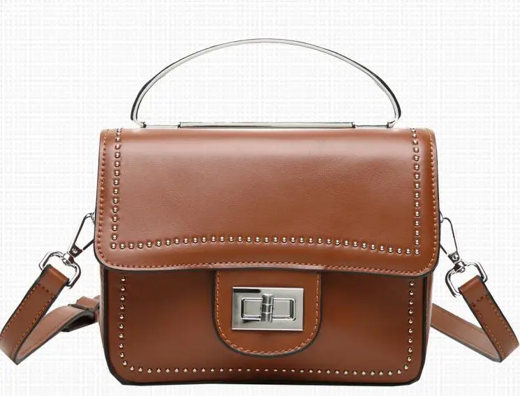 Черные кожаные сумки в стиле панк женские с заклепками женская сумка через плечо