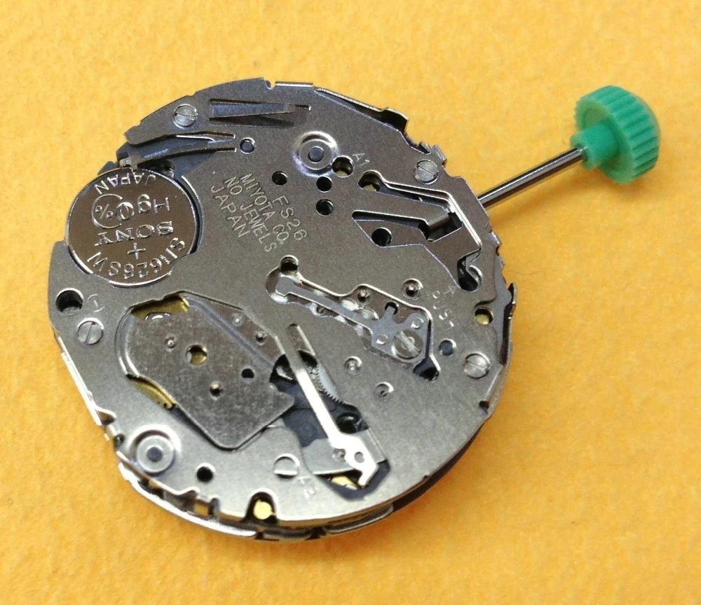 MIYOTA FS26 3 EYES. Кварцевые часы-хронограф с наклонным механизмом |
