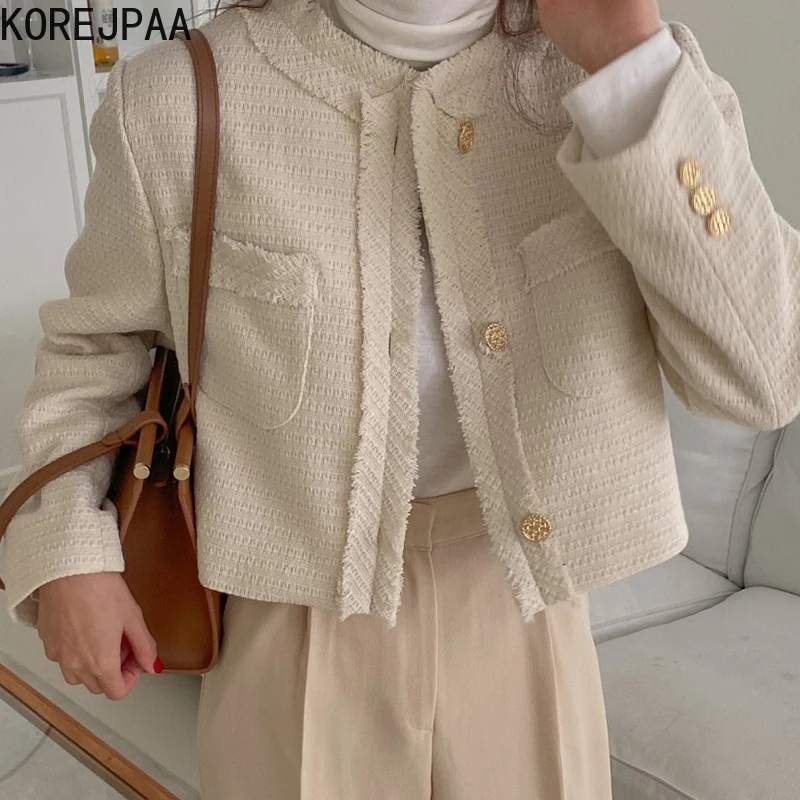 

Korejpaa Women Jackets 2021 Autumn Korea Temperament Ladies Round Neck Raw Edge Stitching Three Buttons Loose Pocket Tweed Coat