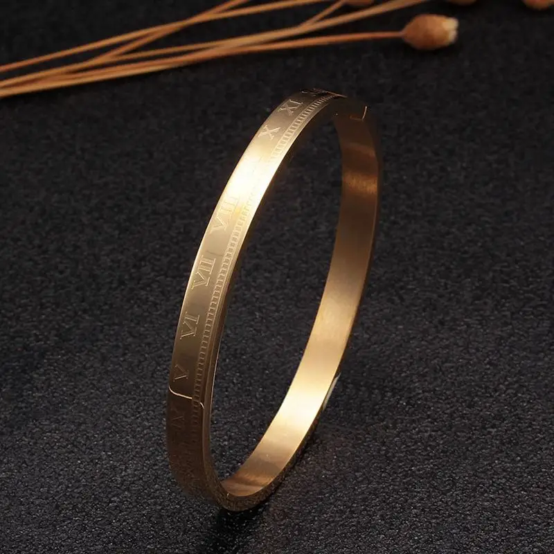 

Vintage Roman Letter Stainless Steel Cuff Charm Bangles Luxury Gold Plated Men Women Casual OL Bangles Jewelry