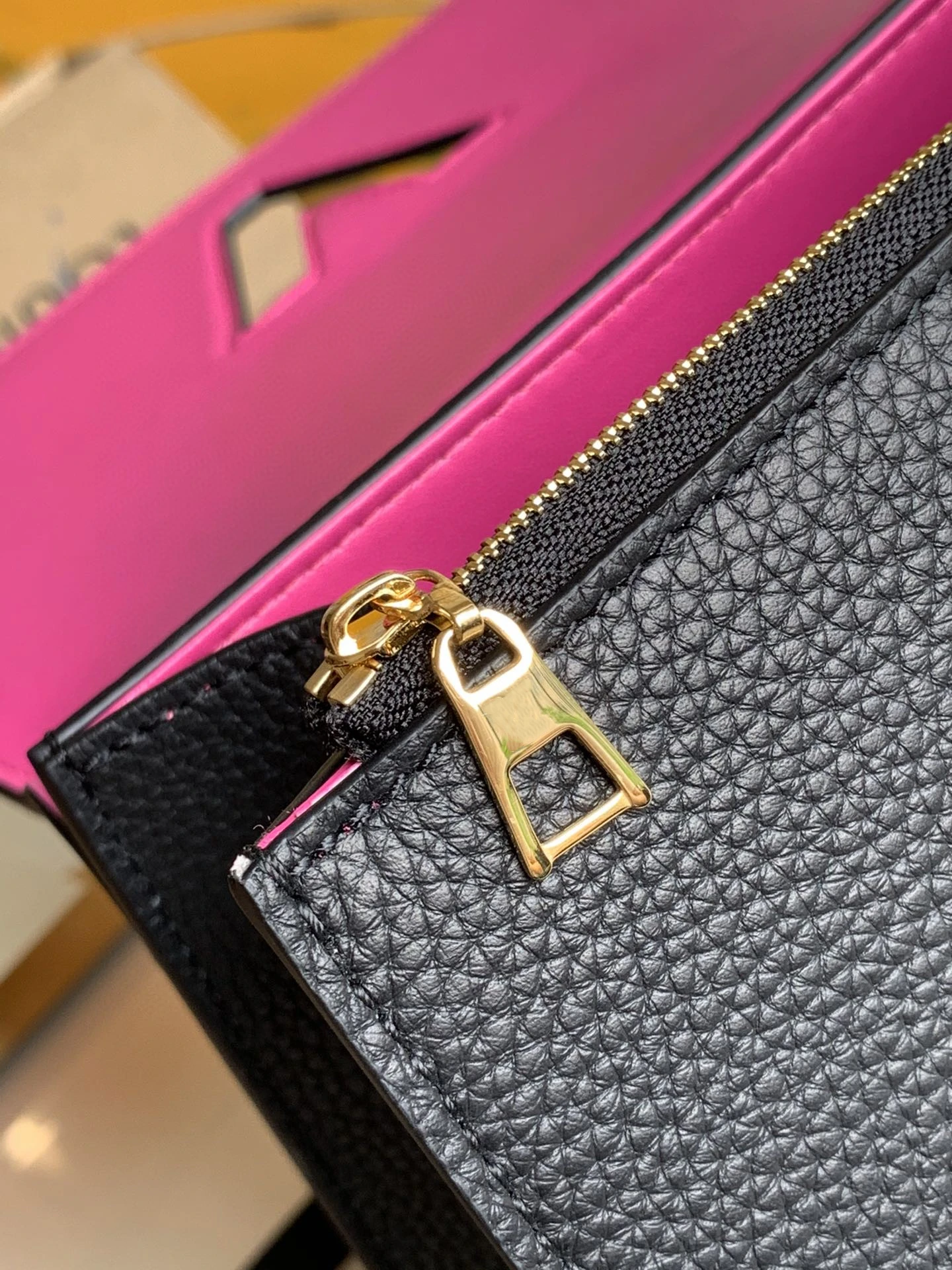 

2021 Black High Quality Leather Women's Portable Messenger Shoulder Bag Versatile Design Brand Luxury Multi Color
