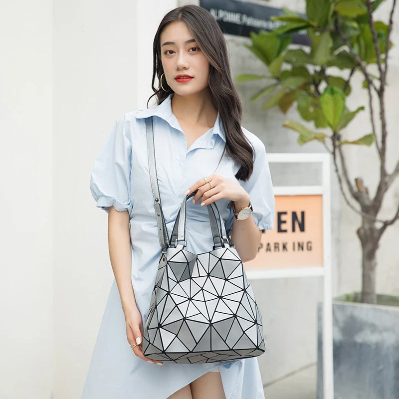 

Casual Women Crossbody Shoulder Bag Fashion Female Handbags Designer Large Capacity Travel Laptop Tote Bag for Lady High Quality