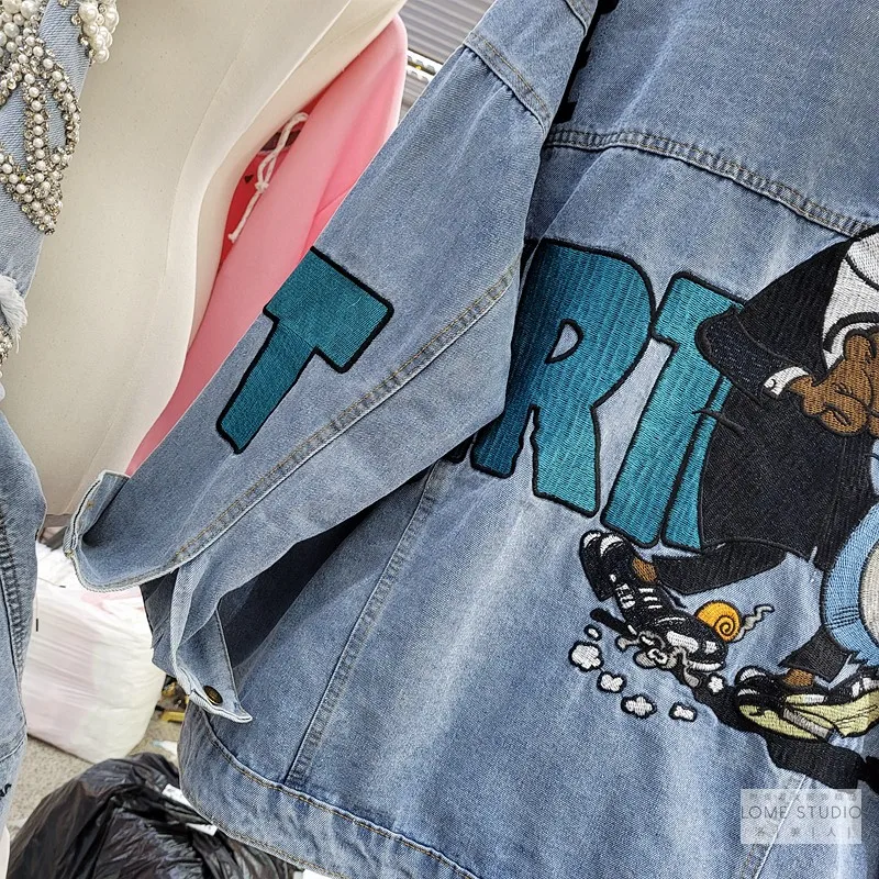 

Vintage Denim Jacket Women Korean Cartoon embroidery Letter Long sleeve Fashion Hole Jeans Jacket Loose short Coat Female Tide