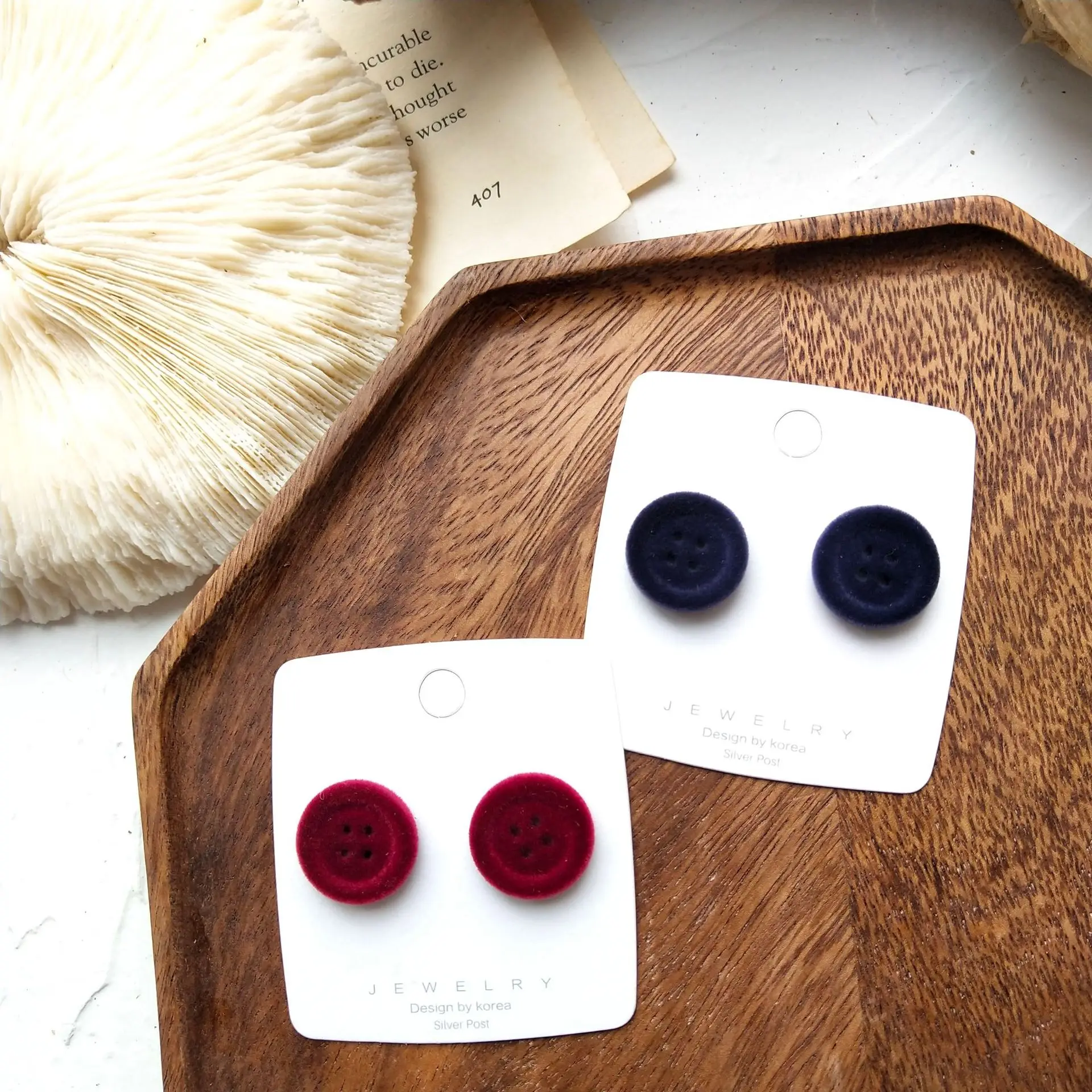 Женские винтажные серьги на пуговицах винно красные темно синие модные