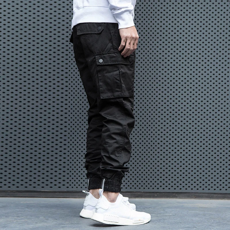 Streetwear Fashion Men Jeans Slim Fit Big Pocket Casual Cargo Pants Men Overalls Bottom Luminous Designer Korean Hip Hop Joggers