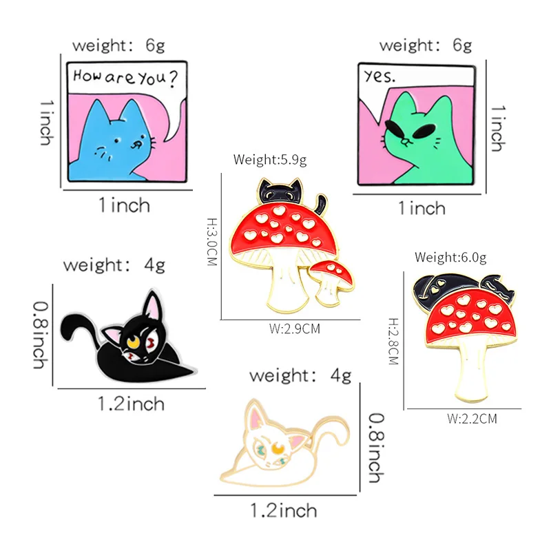 Эмалированная брошь в виде красных грибов с кошками как дела? Да. Чужой котенок