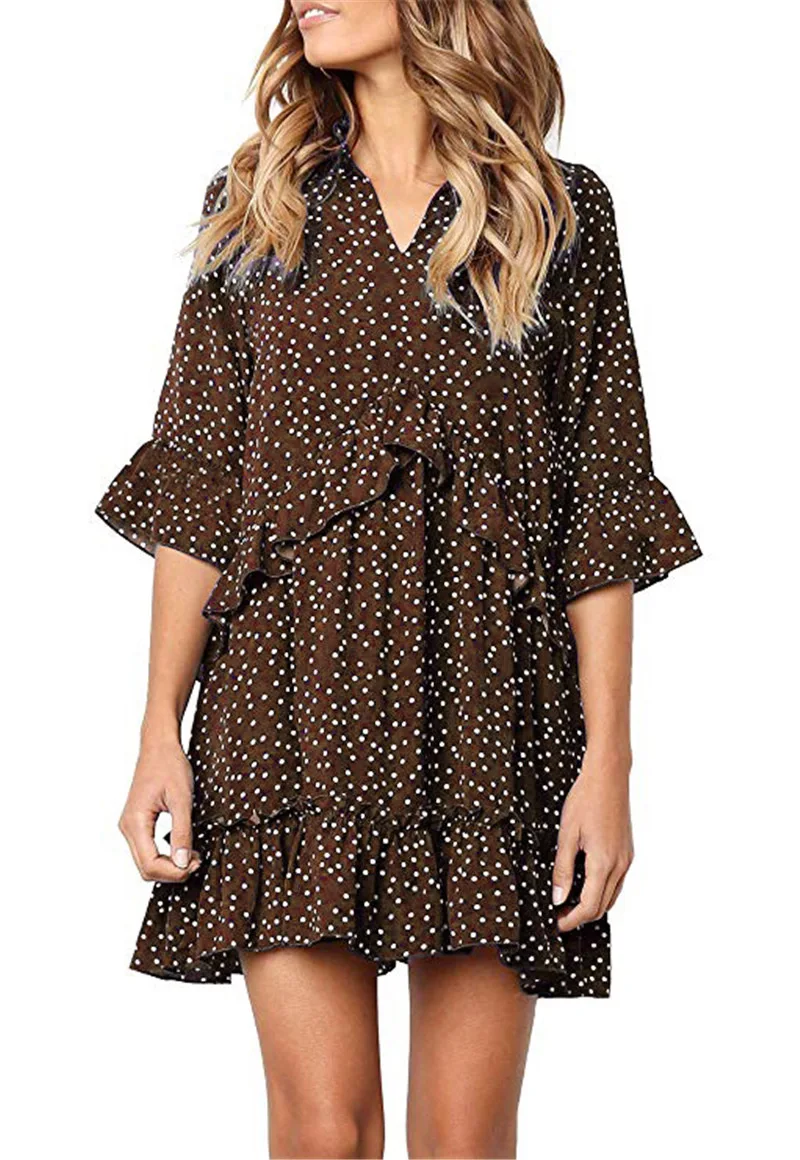 Платье женское прямое с оборками зеленое в горошек свободное рукавом до локтя