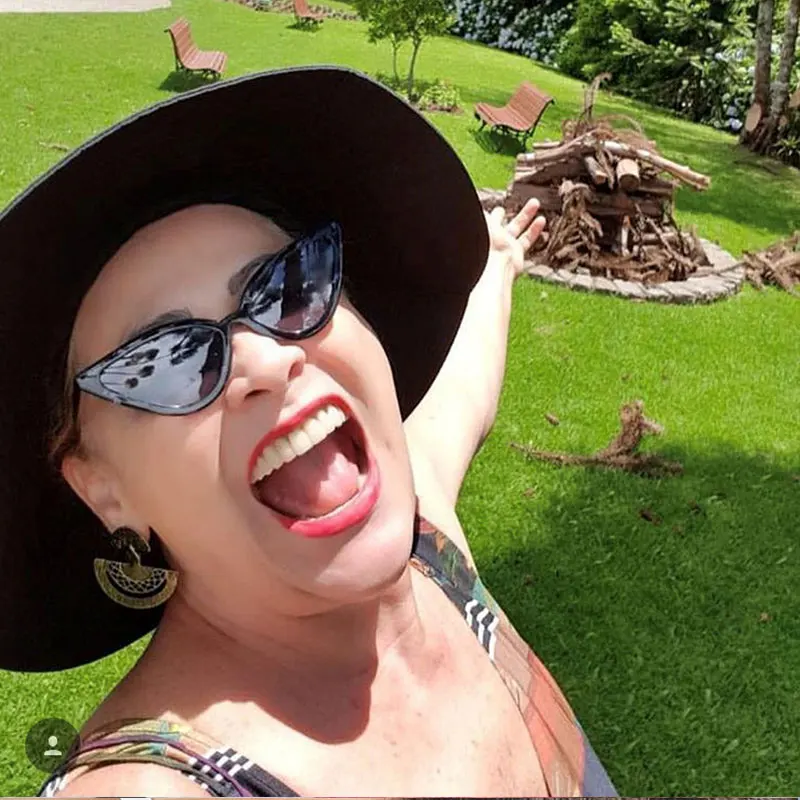 

2021 Vintage Ladies Sexy Cat Eye Sunglasses Women Black Red Retro Small Alloy Cheap Sun Glasses Gafas Oculos De Sol Feminino