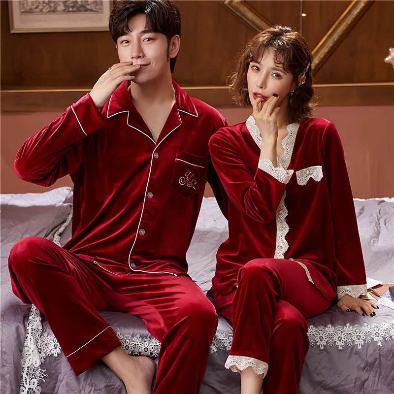 

Men's Fashion Home Service Lovers Gold velvet Pajamas High Quality Long-sleeved Suit Men Women Spring Two-piece cardigan Pajamas