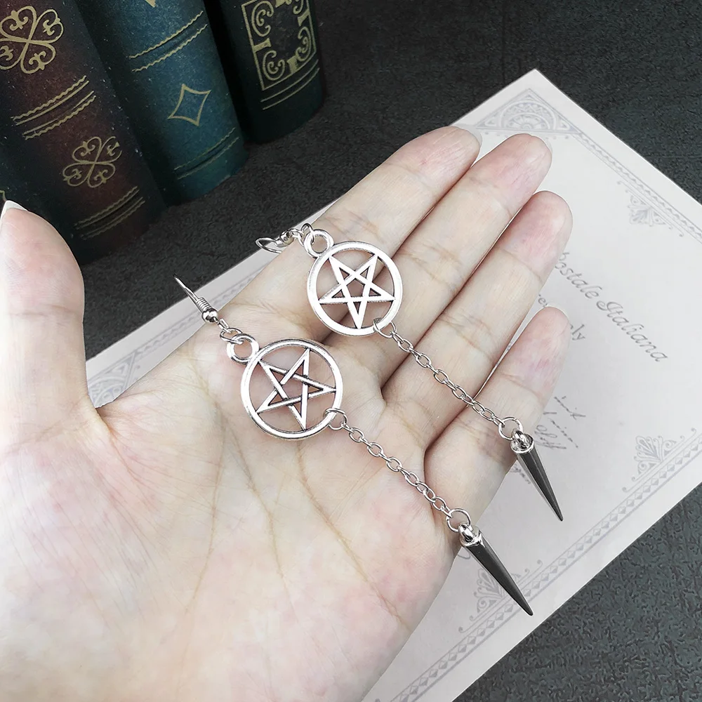 Необычные серьги для женщин Висячие длинные с заклепками в виде пентаграммы