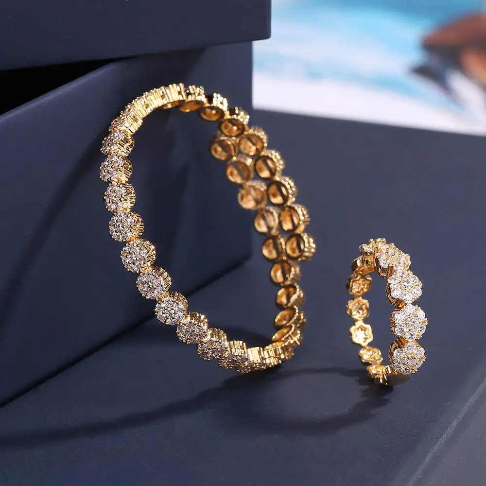 

Vintage Elegant Women's Bracelet & Ring 2Pcs Set Zircon Flower Design Cuff Bangle Exquisite Jewelry Set Accessory Sweet Gift