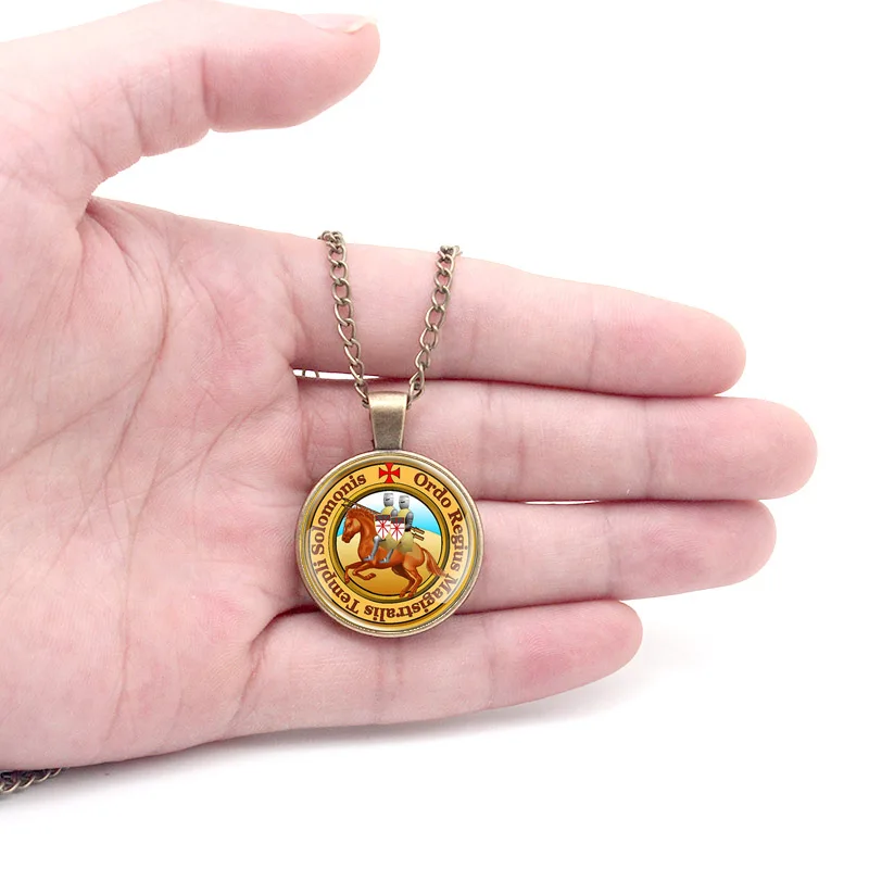 

ClassicKnights Templar Crusade Cross Glass Dome Metal Long Chain Necklaces Knights Templar Pendant For Man Woman Jewelry Gifts
