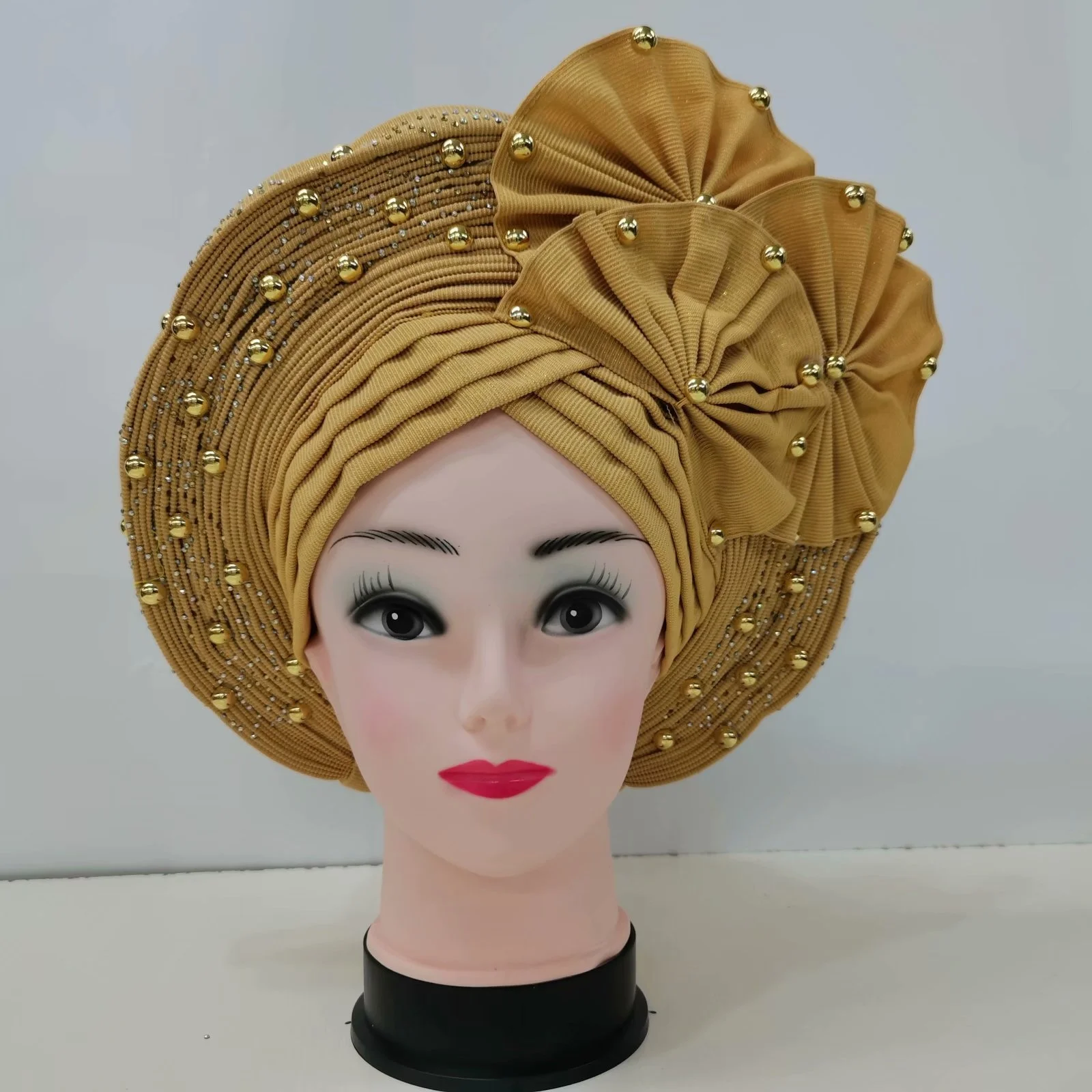 

Золотистый Африканский Авто геле уже изготовленный Aso Oke дамская шляпа Головной убор Sego головной убор с множеством жемчужин для свадебной в...