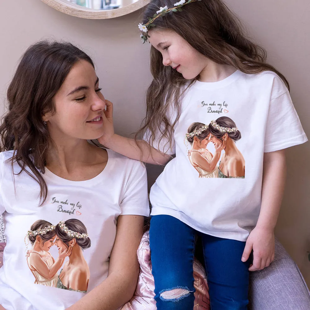 

2021 Fashion Family Look T shirt Beautiful Love Mom With Girl Print Kids T-shirt Mother's day Mama Clothes Baby&Woman Boys Tops