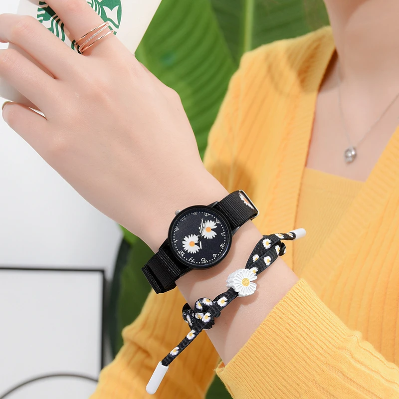 Часы наручные женские кварцевые с нейлоновым ремешком повседневные цветами и