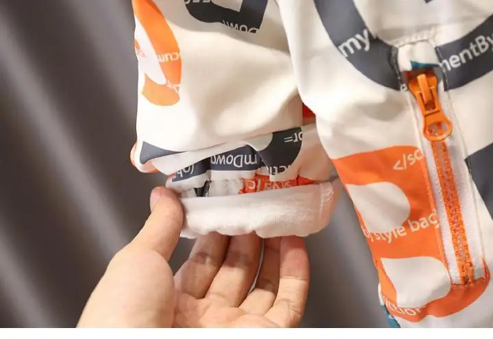 

Boys and Girls Jacket Children's Windbreaker Coat Kids Fashion Jackets For Baby Hooded Tops