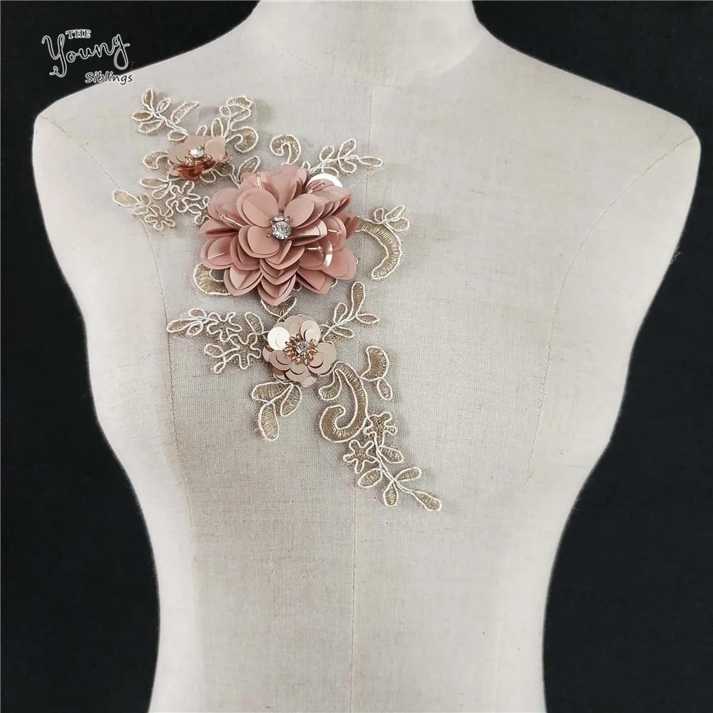 Золотистый вышитый кружевной воротник с тонкими блестками Цветочный вырез