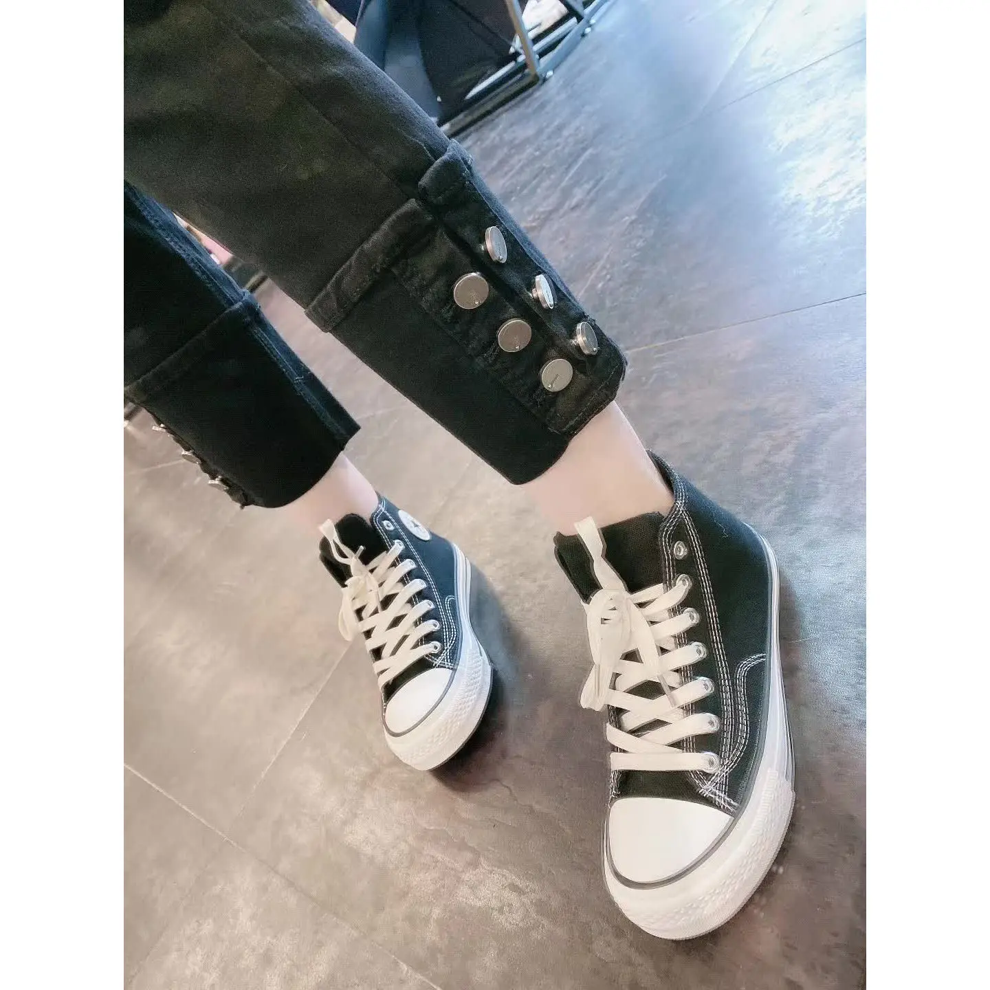 

Woman Jeans Pants Autumn Winter Button Pull Elastic High-Waisted Trousers Flow