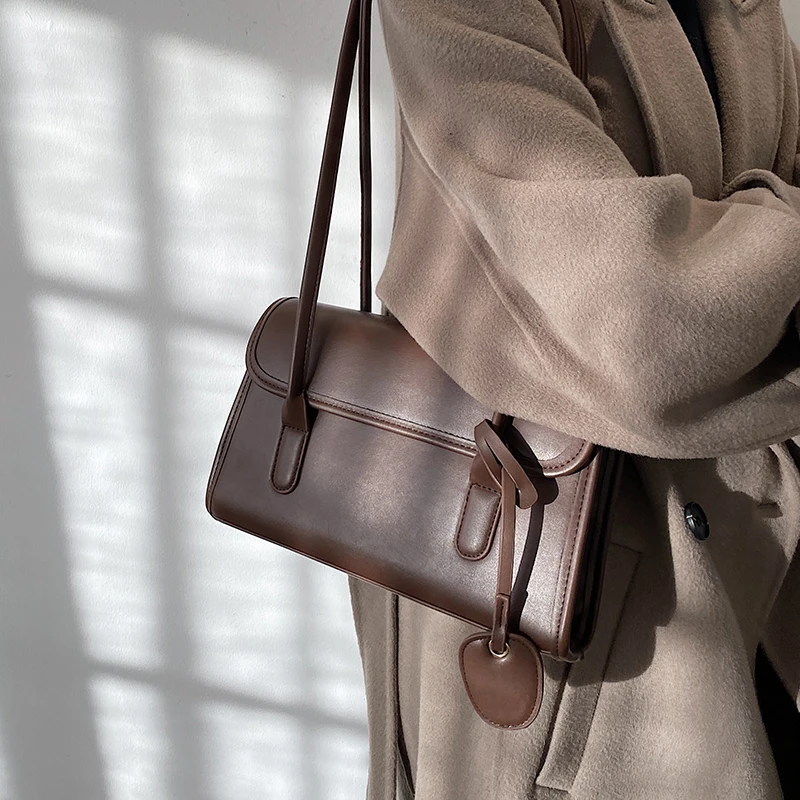 

Small Fashion Designer PU Leather Underarm Crossbody Bag for Women 2021 Luxury Trendy Baguette Shoulder Handbags and Purses