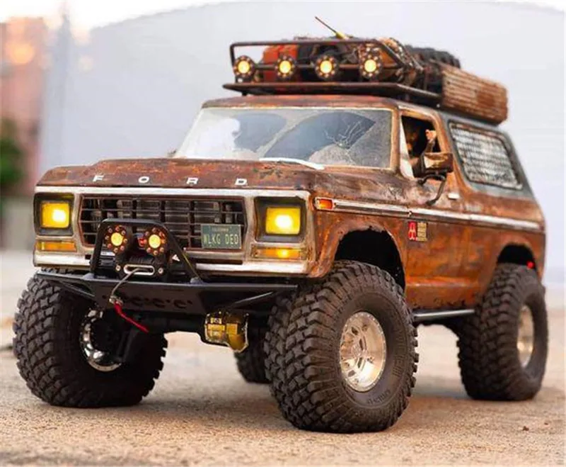 Детали для радиоуправляемого гусеничного автомобиля жесткий пластиковый корпус