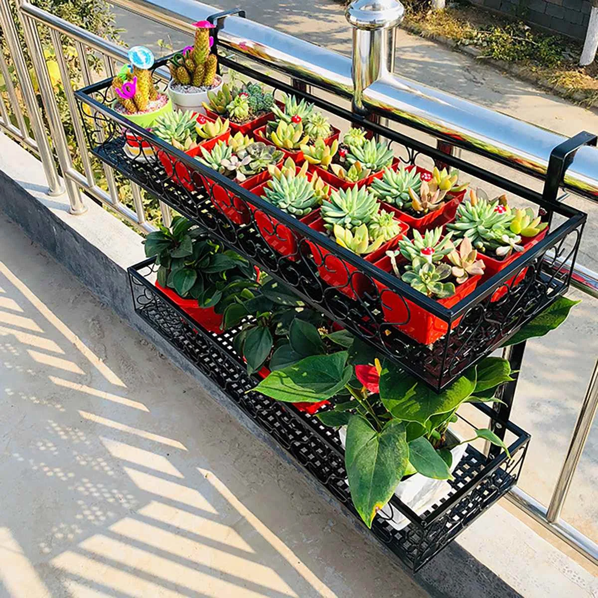 

Double Layer Garden Hanging Basket Iron Plants Rack Wall Fence Balcony Flower Pot Trays Storage Baskets Garden Decor 4 Sizes