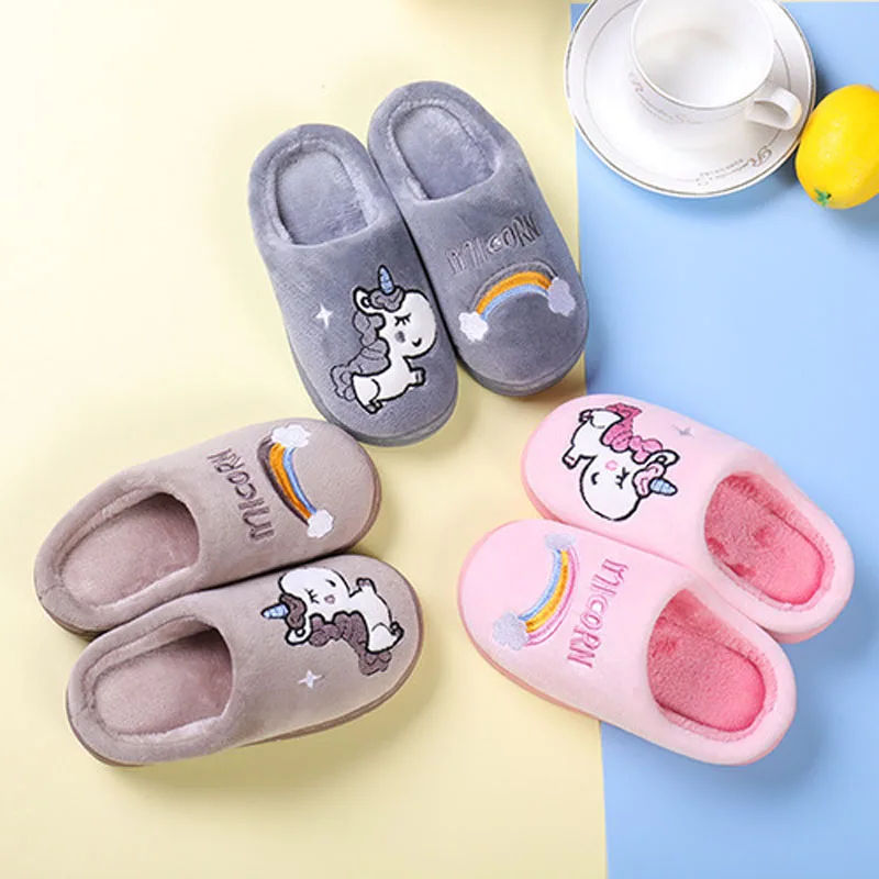 Детские меховые шлепанцы для мальчиков и девочек теплые пушистые тапочки дома