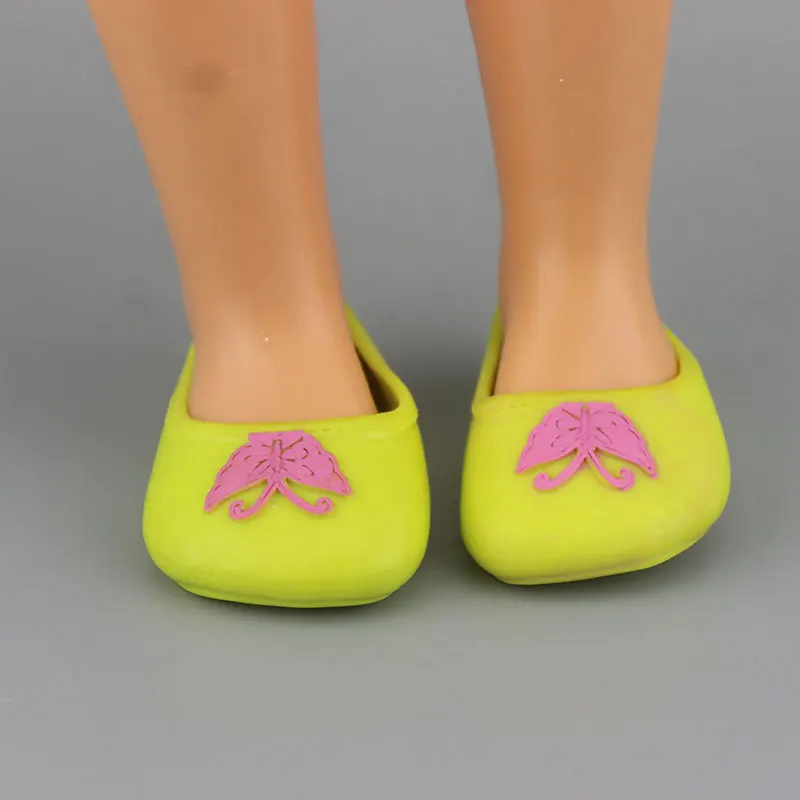 Модная обувь подходит для куклы FAMOSA Нэнси 42 см (кукла в комплект не входит)