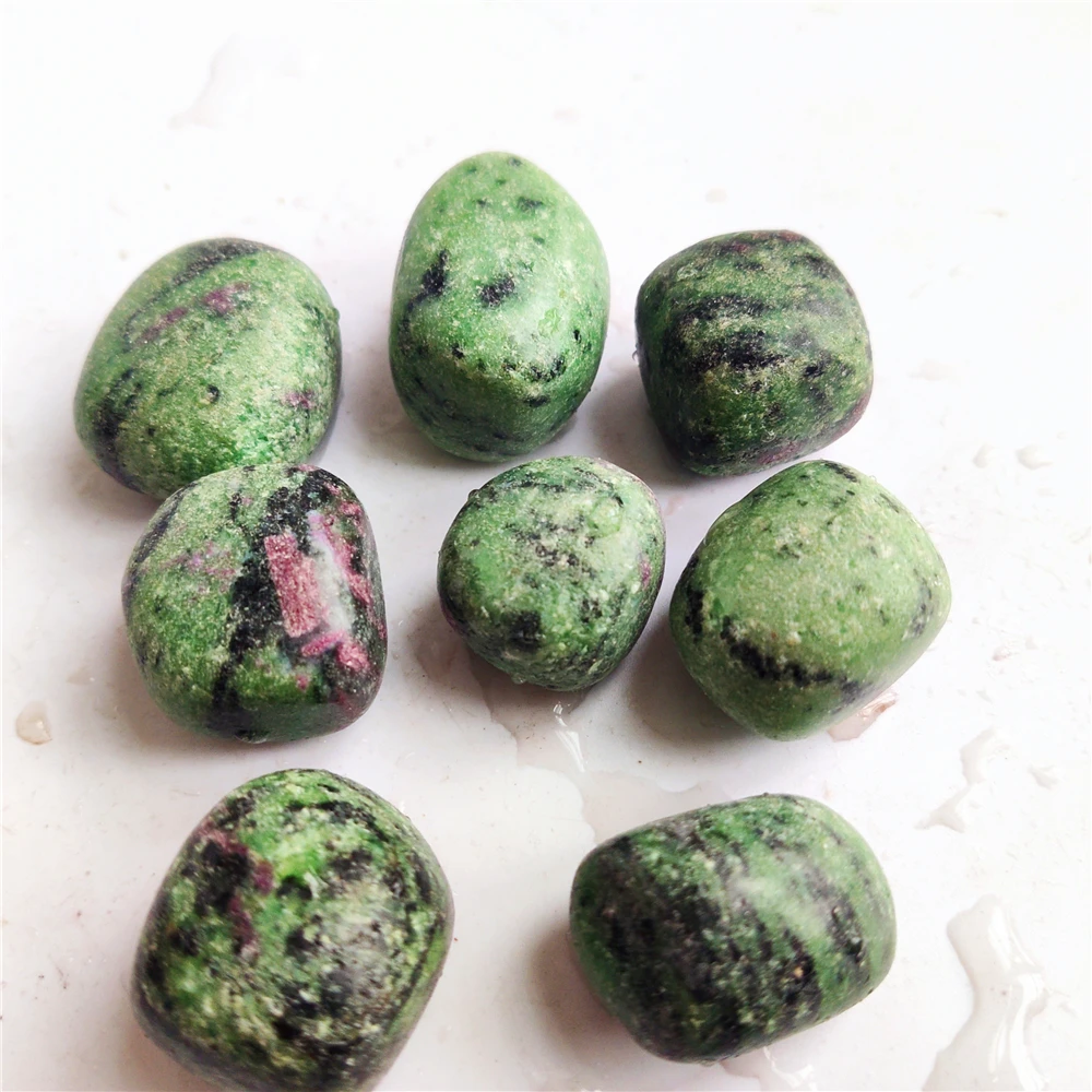

Natural Epidote Mineral Specimens Raw Ore Irregular Healing Green Chakra Home Decoration Aquarium Polished Stone