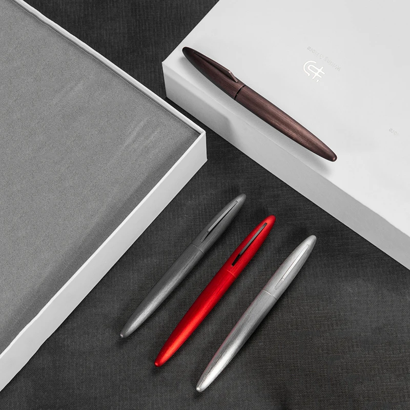 Ручка перьевая черная с гравировкой двумя перьями и чернильным картриджем