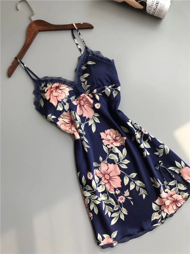 Ночная сорочка женская с цветочным принтом стильная Пижама на бретельках