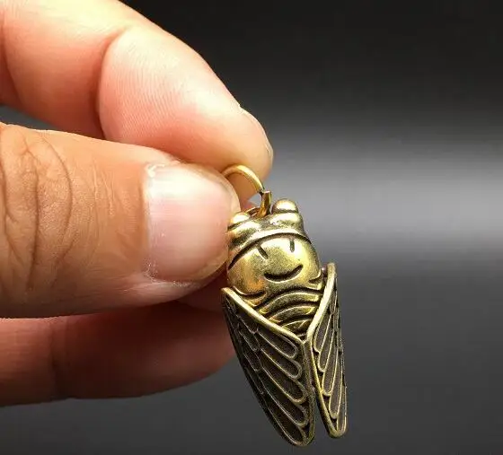 

Chinese pure brass Cicada pendant small statue