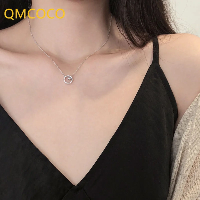 

QMCOCO Creative Design Light Luxury Silver Color Round Shape Pendant Necklace For Women Clavicle Chain Necklace Jewelry Gifts