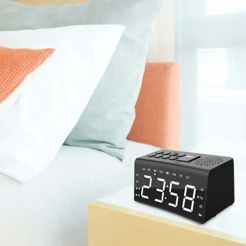 

LED Display Digital Alarm Clock Multifunctional Alarm Clock with AM/FM Radio