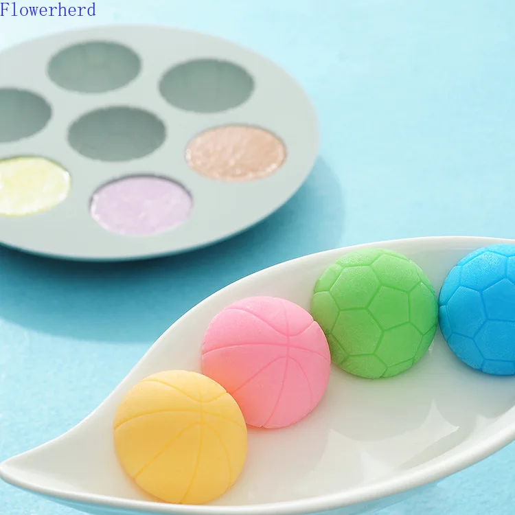 7 отверстий большой трехмерной аппликацией в виде Футбол Баскетбол шоколадный