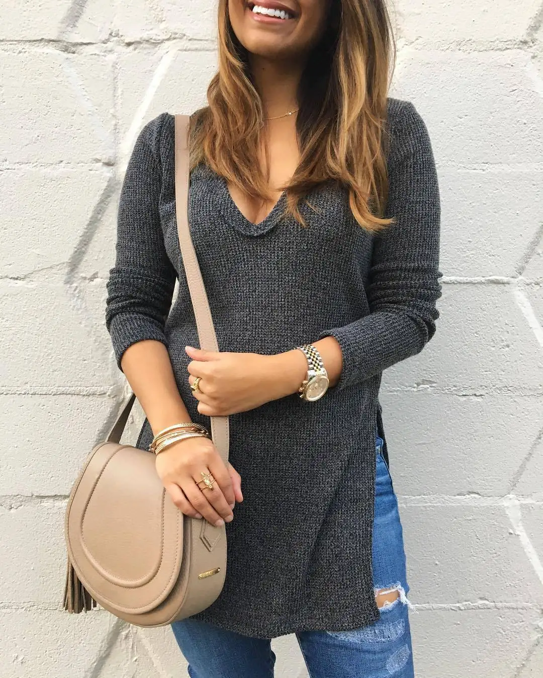 

Fall 2021 new women's V-neck long-sleeved T-shirt with slit hem top gray22