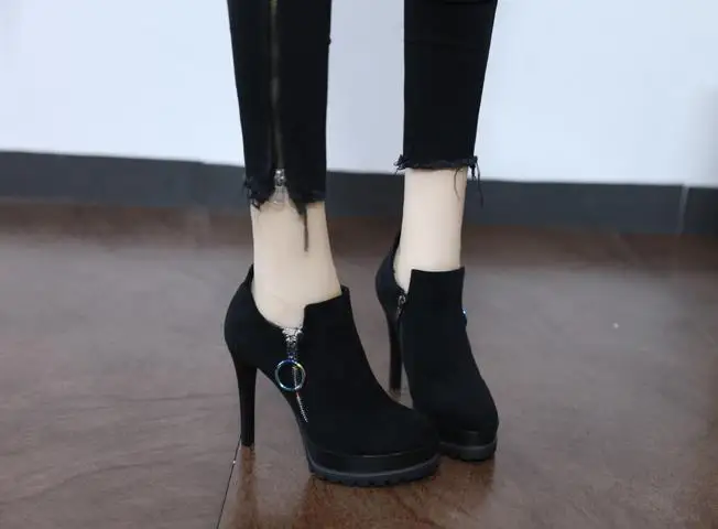 Женские ботинки на высоком каблуке Черные Водонепроницаемые с круглым носком