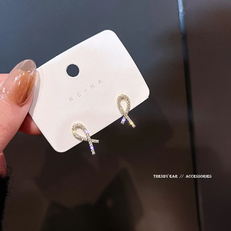 Fashion Zircon Geometric Stud Earrings for Women Korean Style 925 Silver Needle Metal Simple Earrings Jewelry Gift Wholesale