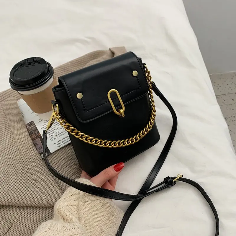 

2021Chain Handbag Retro Shoulder Bag Pure Color PU Leather Ladies Bag Casual Messenger Bag Bucket Bag Ladies Bag Women's Bag