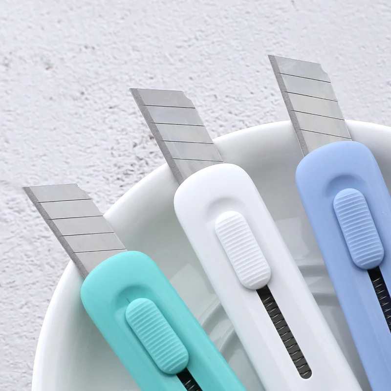 

Random Colors, Mini Portable Utility Knife, Small Paper Cutter for Students, Cute Small Knife Box Opener ,cute knife