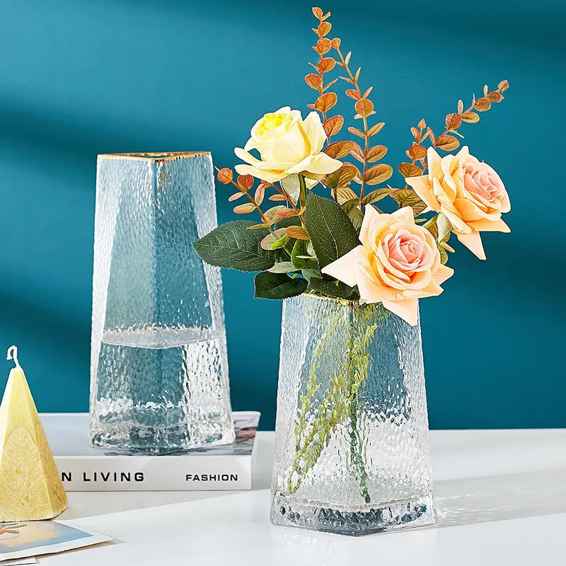 

Light luxury style modern and simple transparent glass vase with Phnom Penh