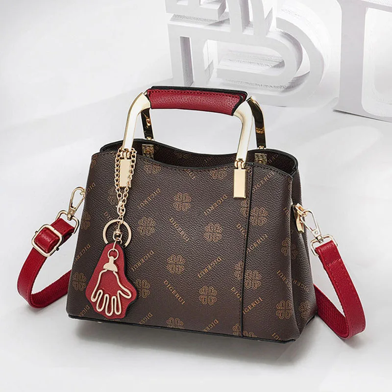 

Classic Pendant Decoration Pattern Shoulder Bag Luxury Handbags Crossbody Bag for Ladies Designer Bags Brand Women Totes Bags