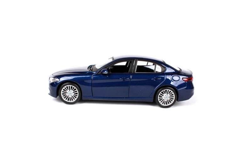 1:24 Alfa Romeo Giulio литые модели автомобилей brinquedos детские игрушки подарок для детей