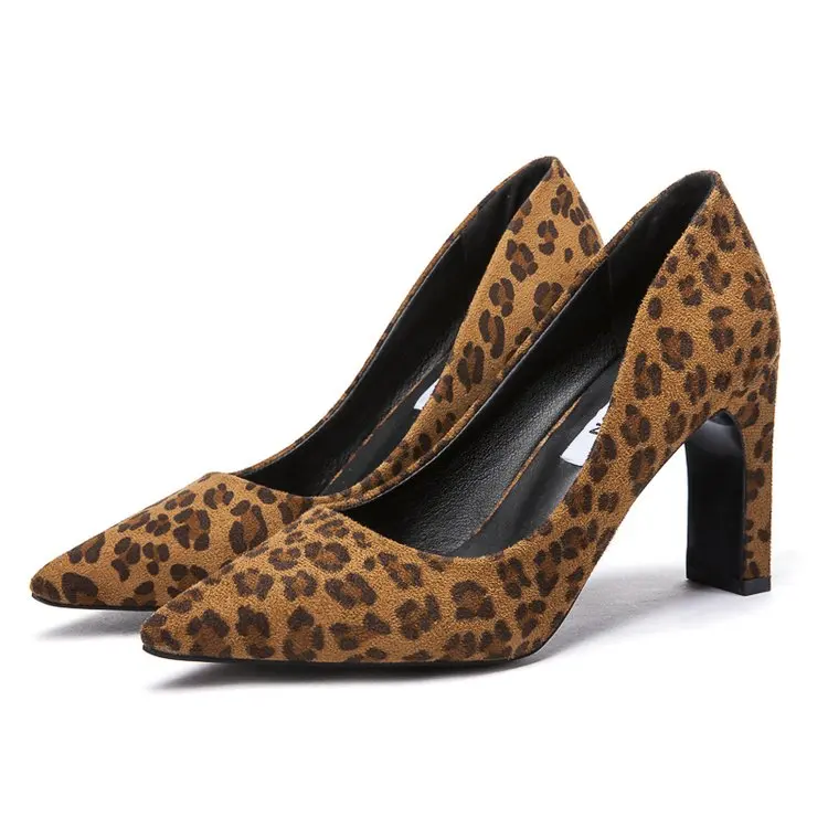 

Женская обувь из сетчатого красного материала, новинка весны 2019, острый Леопардовый светильник, тонкие туфли на толстом высоком каблуке, большой размер 414243