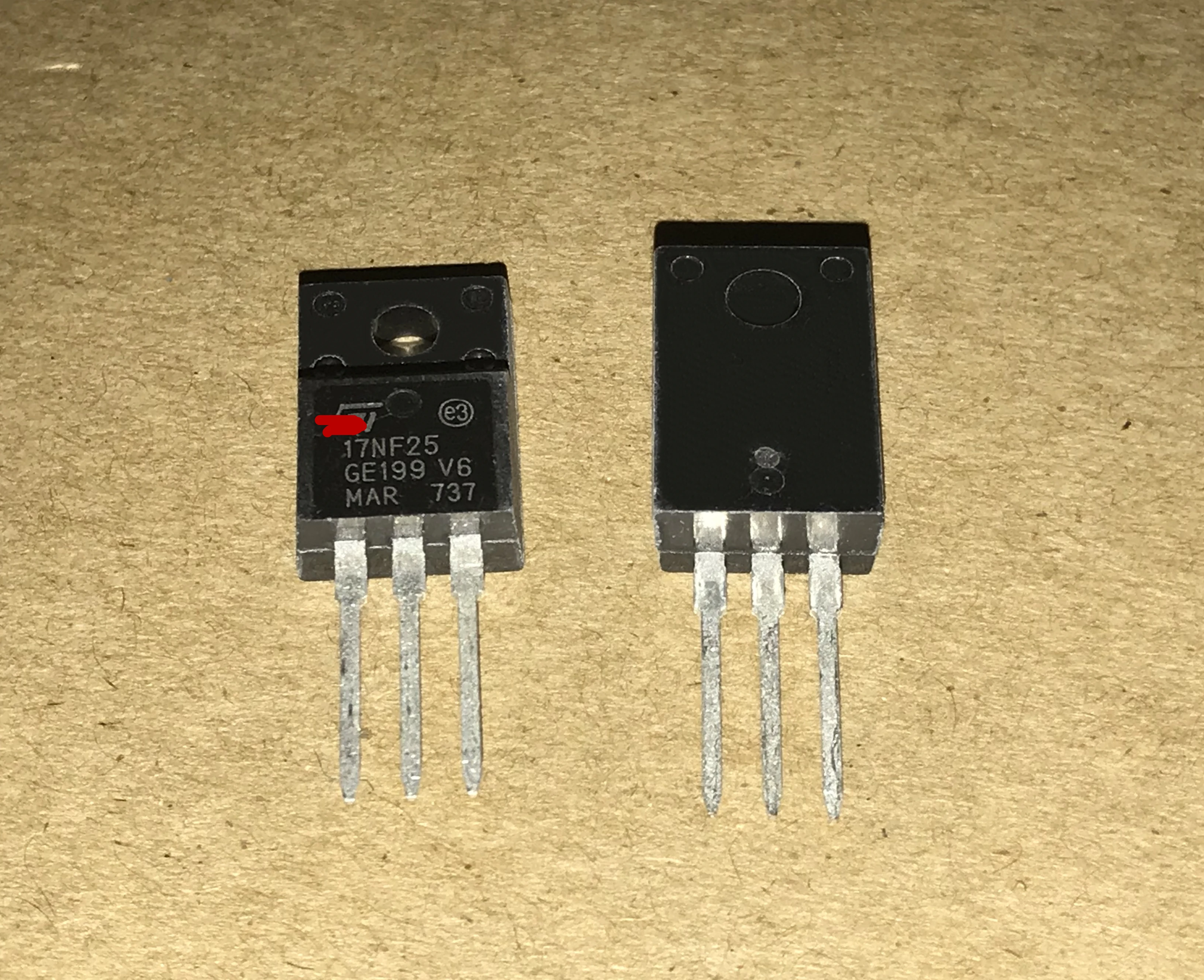 

STF17NF25 17NF25 новый импортный оригинальный