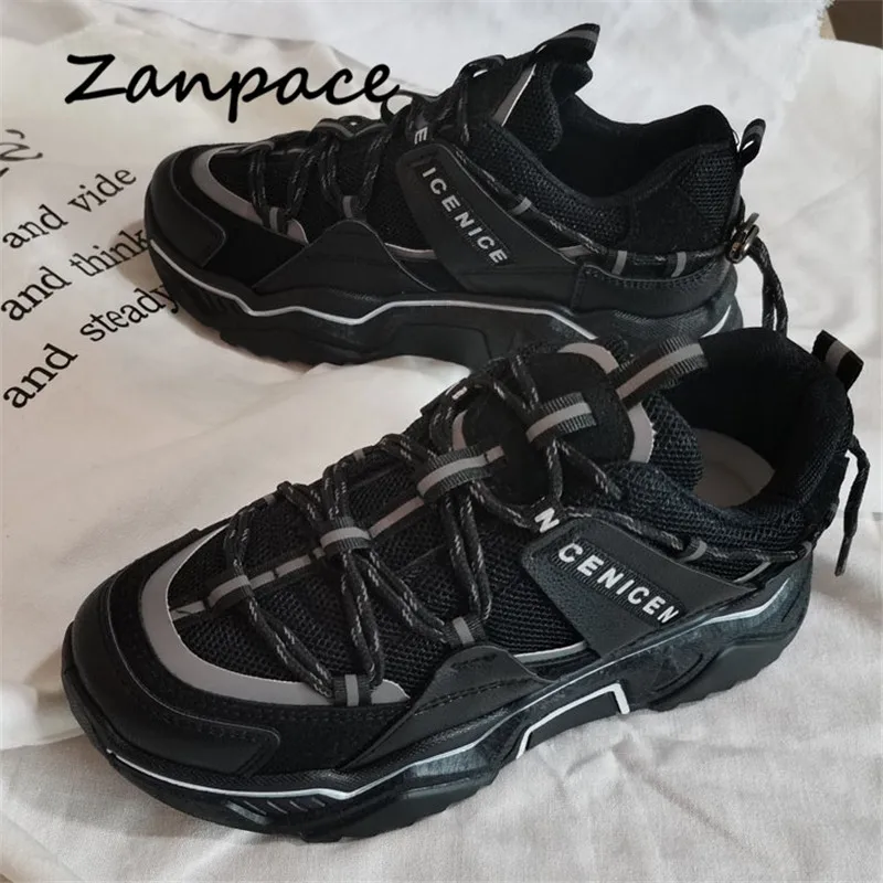 Женские кроссовки со светоотражающими вставками Белые Повседневные на