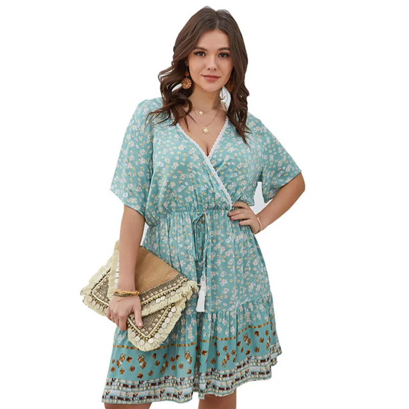 Женское летнее платье-мини с V-образным вырезом в стиле бохо повседневное