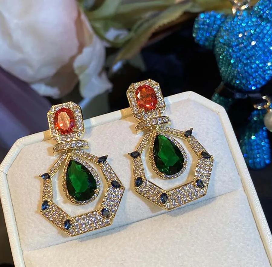 

Yellow-green irregular full rhinstone exquisite earrings luxury vintage royal court gorgeous ladies banquet ear jewelry